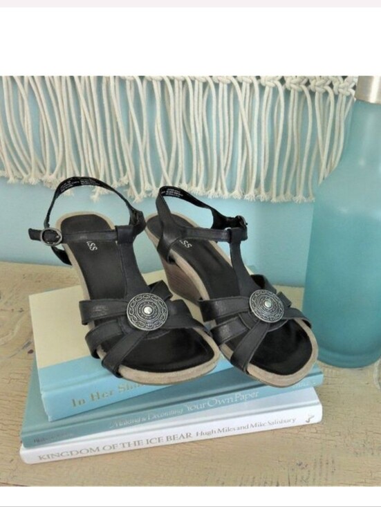 Bass Shoes - NWOT Bass Black Wedge Sandal